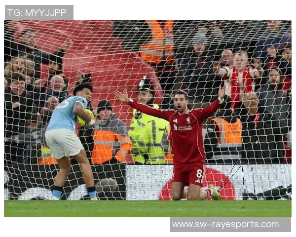 内维尔：曼城成枪手争冠仅有要挟；利物浦等候起色还有时机